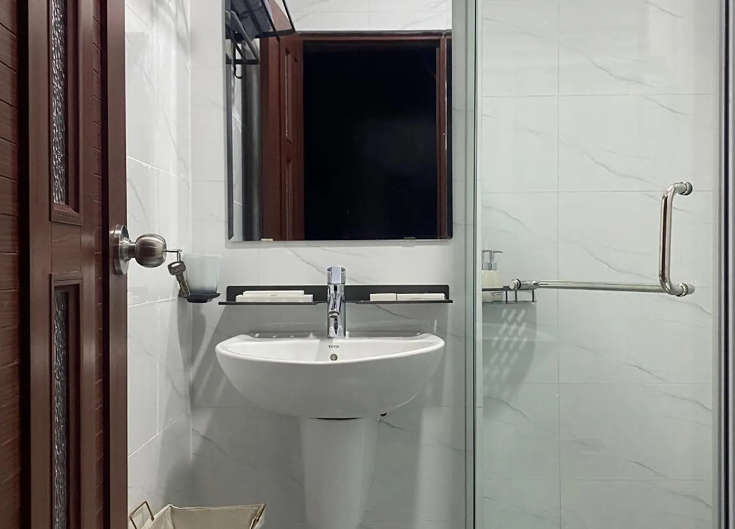 Airport Pick Up Free, Deal Lai Gia Khi Thue Dai Han Ho Chi Minh City Apartment